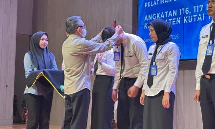 Bupati Kutim Tutup Latsar CPNS, Tekankan Integritas dan Dedikasi ASN