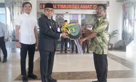 Apresiasi Kinerja RT, Pemkab Kutim Bagikan 35 Motor Operasional