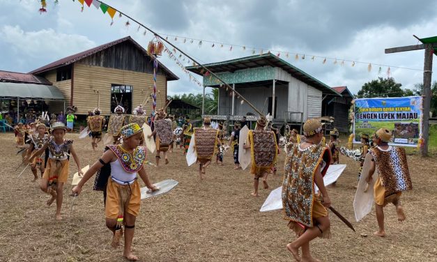 Masyarakat Dayak Kenyah Rayakan Hasil Panen Lewat Festival Bengen Lepek Majau