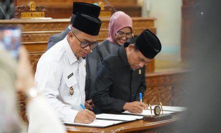 DPRD dan Pemkab Kutim Sepakati Perda Pertanggungjawaban APBD 2025, Mahyunadi: Wujud Akuntabilitas Keuangan Daerah