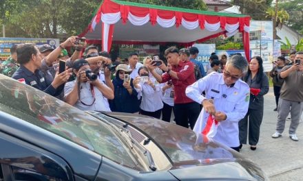 .000 Bendera Merah Putih Dibagikan, Pemkab Kutim Kobarkan Semangat Nasionalisme