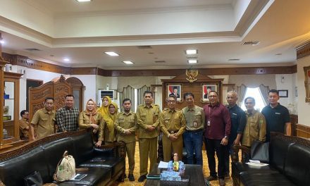 Bupati Kutim Dorong Perusahaan Sawit Perhatikan Hak Pekerja dan Keluarga