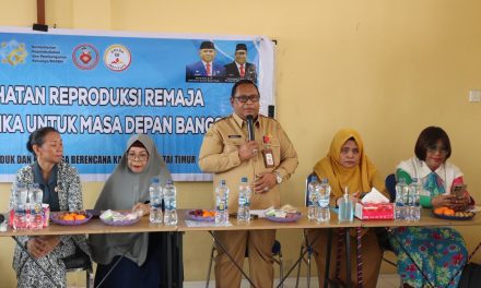 DPPKB Kutim Bekali 70 Siswa SMK Keperawatan Singa Geweh Edukasi Kesehatan Reproduksi