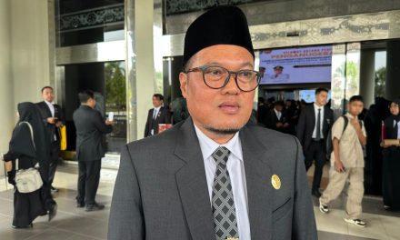 512 ASN Kutim Terima Satyalencana Karyasatya, BKPSDM Ungkap Asal Dua SK Presiden