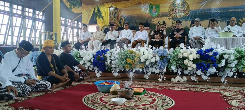 Pelas Benua Jadi Simbol Penyucian Wilayah dan Permohonan Keselamatan Masyarakat Kutim