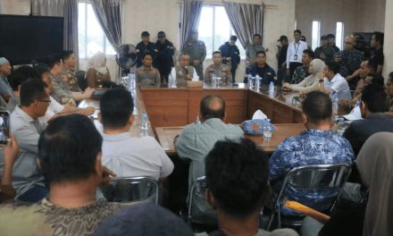 Mediasi Konflik Lahan Ranpul, Bupati Ardiansyah Dorong Kesepakatan Bersama