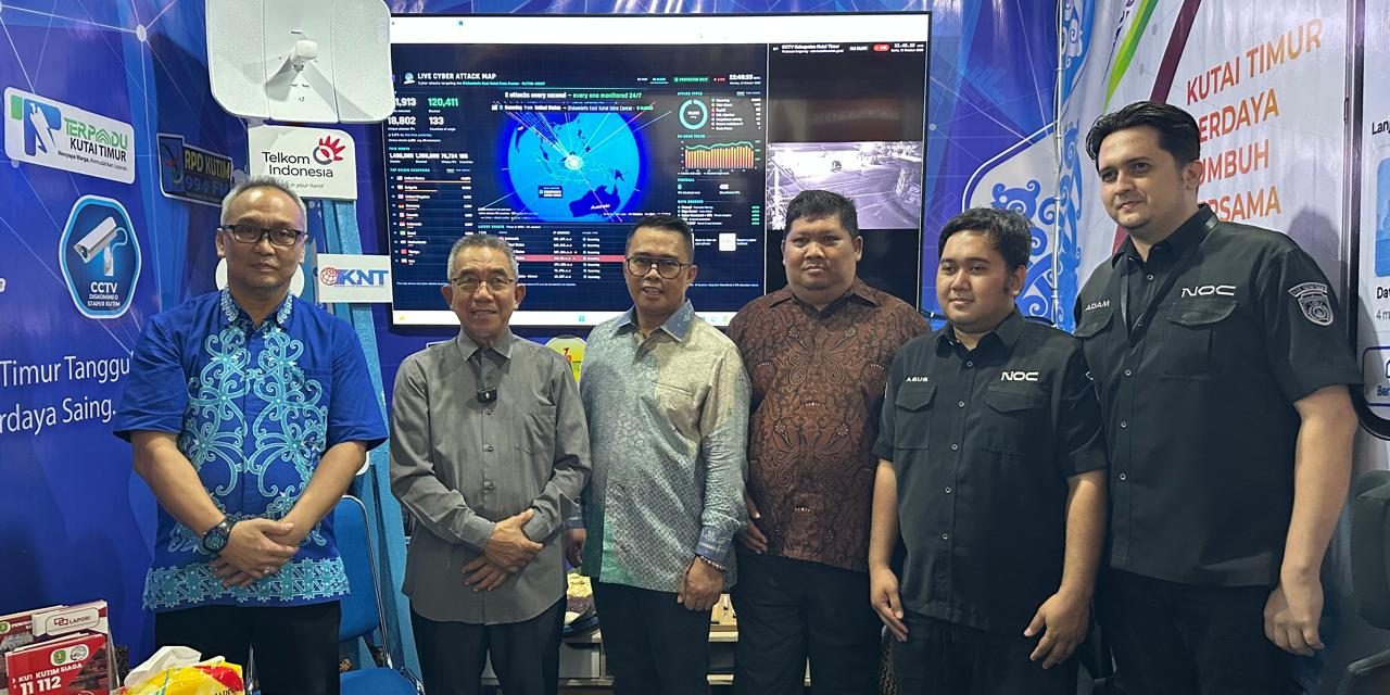 Kenali Layanan Digital dan Informasi Publik di Stan Diskominfo Staper Kutim