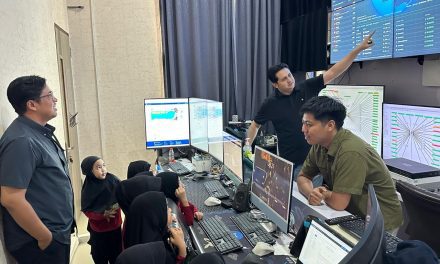 Kunjungi Diskominfo Kutim, Puluhan Siswa TK dan KB Al-Falah Kenali Layanan Teknologi Informasi